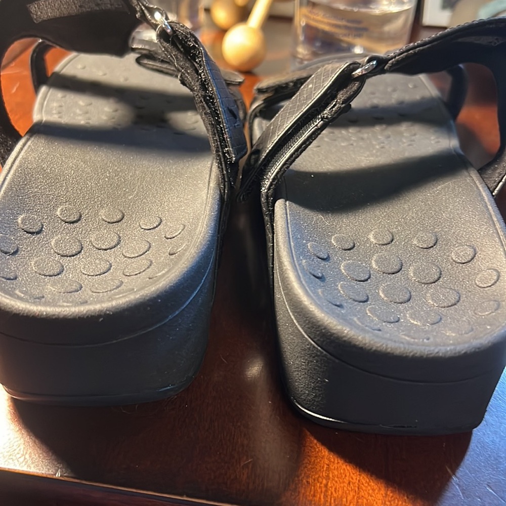 Vionic Black Wedge/Platform Slide. - image 4